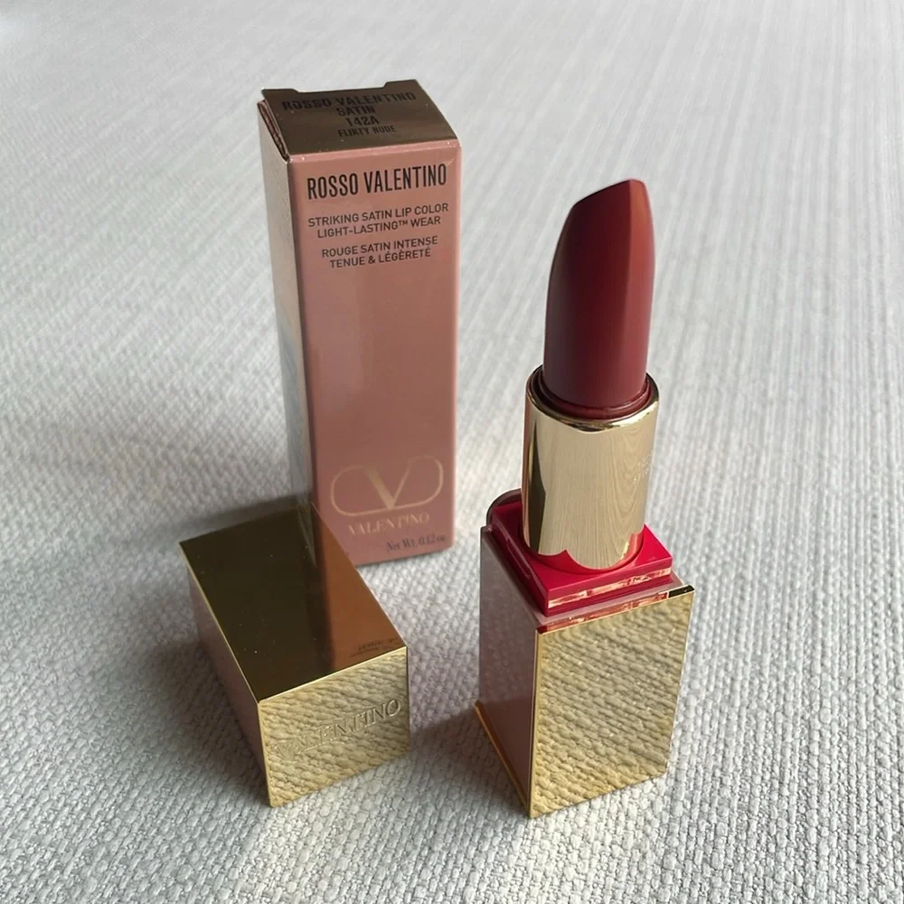 Valentino Rosso Valentino Satin Lip Color — 142A flirty nude